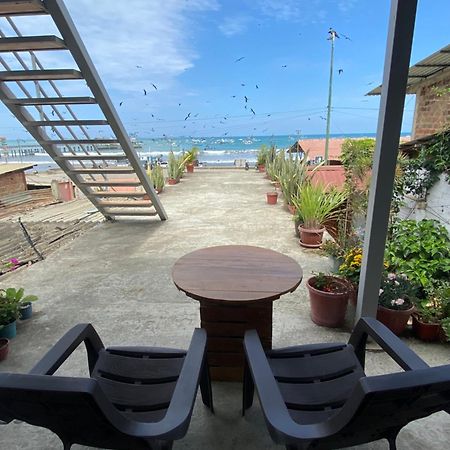 Casa De Heidi Hotel Puerto Lopez Exterior photo
