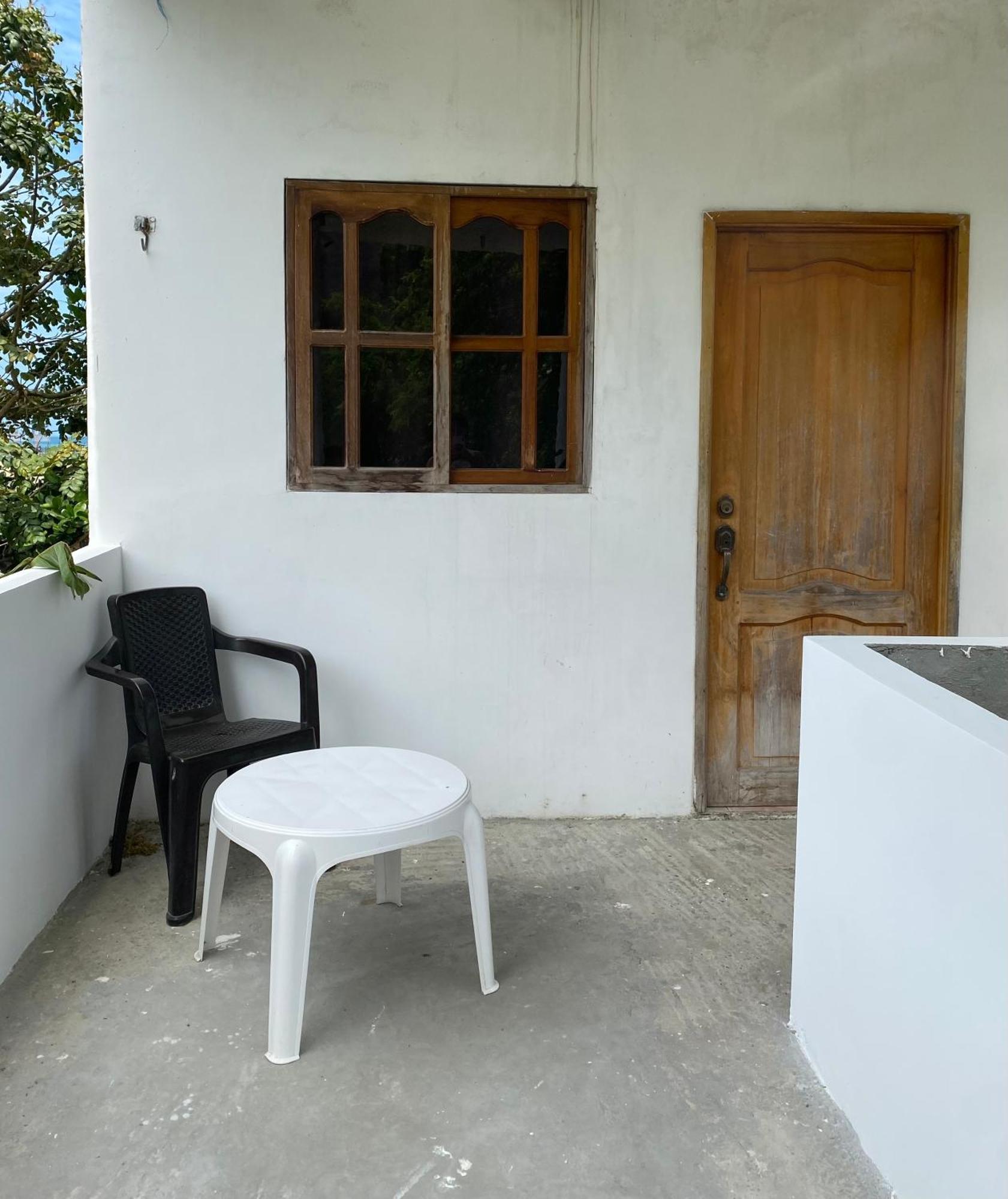 Casa De Heidi Hotel Puerto Lopez Exterior photo